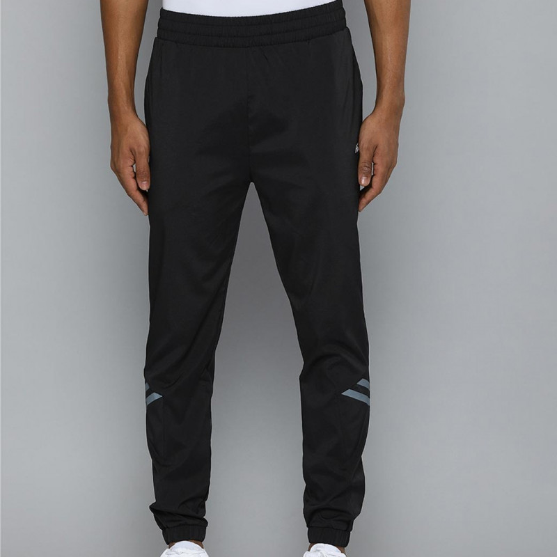 Men Black Slim Fit Solid Training Joggers